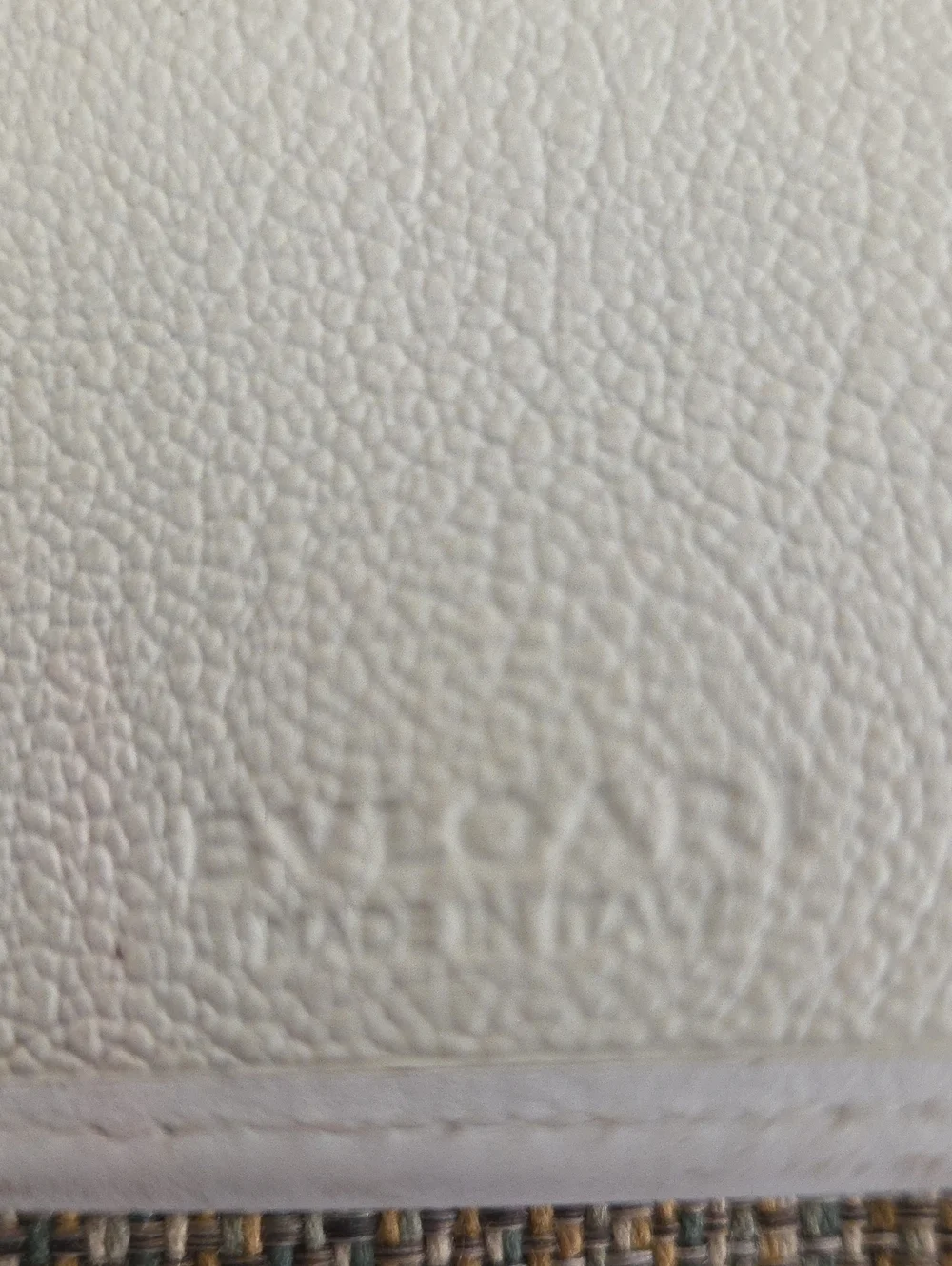 Bulgari White Leather Wallet with Gold-Tone Logo